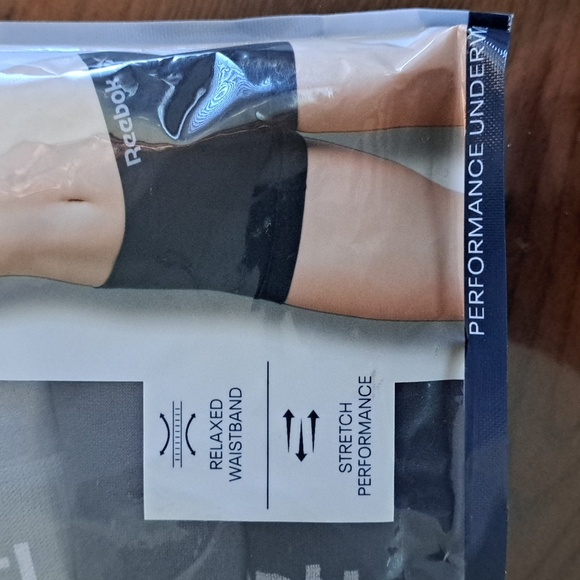 REEBOK BOY SHORTS PKG 5. SIZE M - Picture 4 of 8